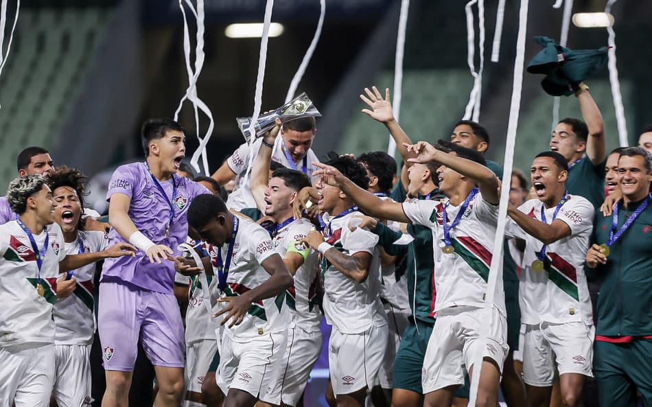 Fluminense estreia no Brasileirão Sub-17 com base campeã em 2024
