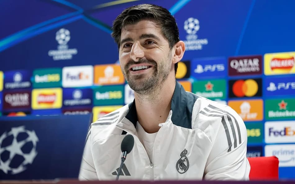 Courtois em coletiva da Champions League
