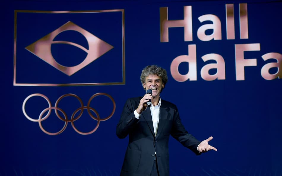 Guga Kuerten discursa no Hall da Fama do COB (Alexandre Loureiro/COB)