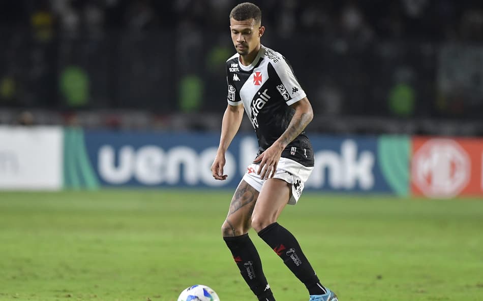 João Victor, do Vasco, falou sobre a derrota para o Palmeiras após o jogo