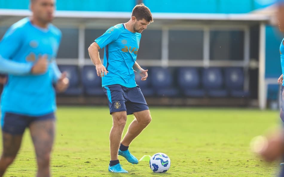 Kannemann formará dupla de zaga com Wagner Leonardo. (Foto: Angelo Pieretti/Grêmio FBPA)