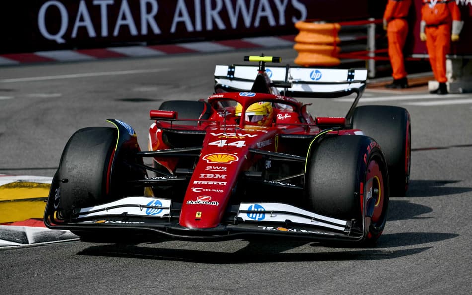 Lewis Hamilton no treino para o GP de Mônaco (foto: Christophe SIMON / AFP)