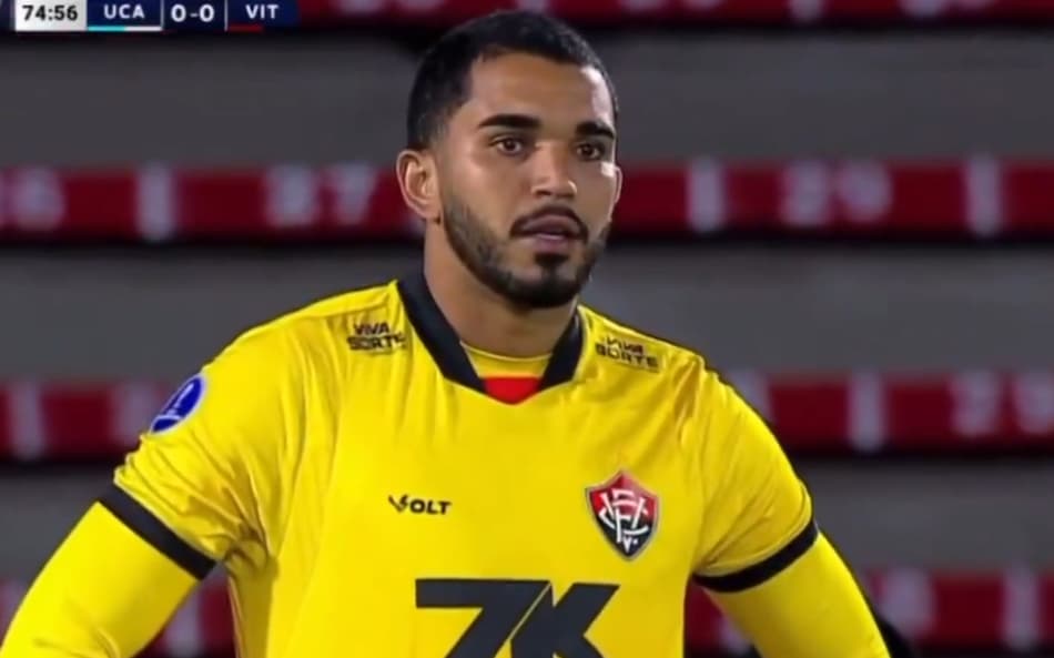 Lucas Arcanjo na eliminação do Vitória na Sul-Americana (Foto: Reprodução)