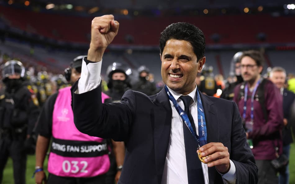 Presidente do PSG, Nasser Al-Khelaifi comemora conquista do título da Champions League