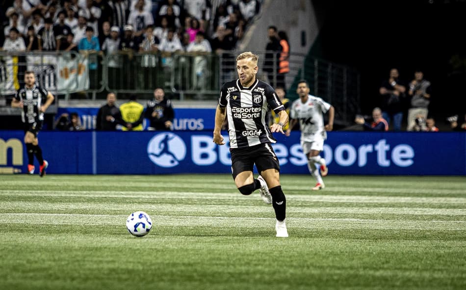Ceará em partida contra o Santos pelo Brasileirão (Foto: Felipe Santos/Ceará SC)
