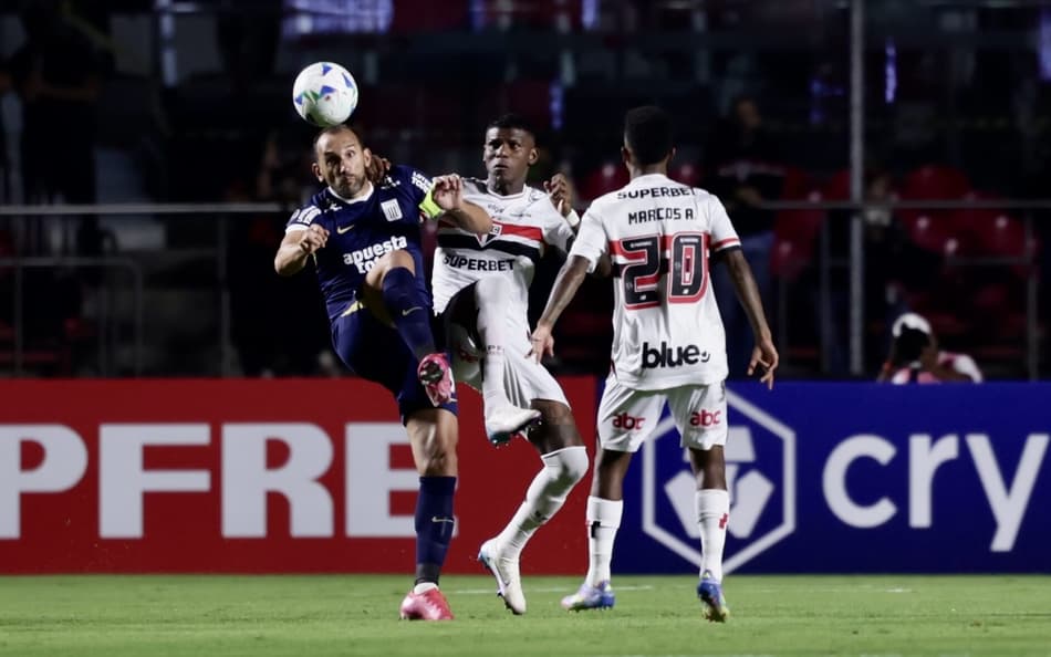 Arboleda em São Paulo x Alianza Lima, no Morumbis. (foto: Marcello Zambrana/AGIF)