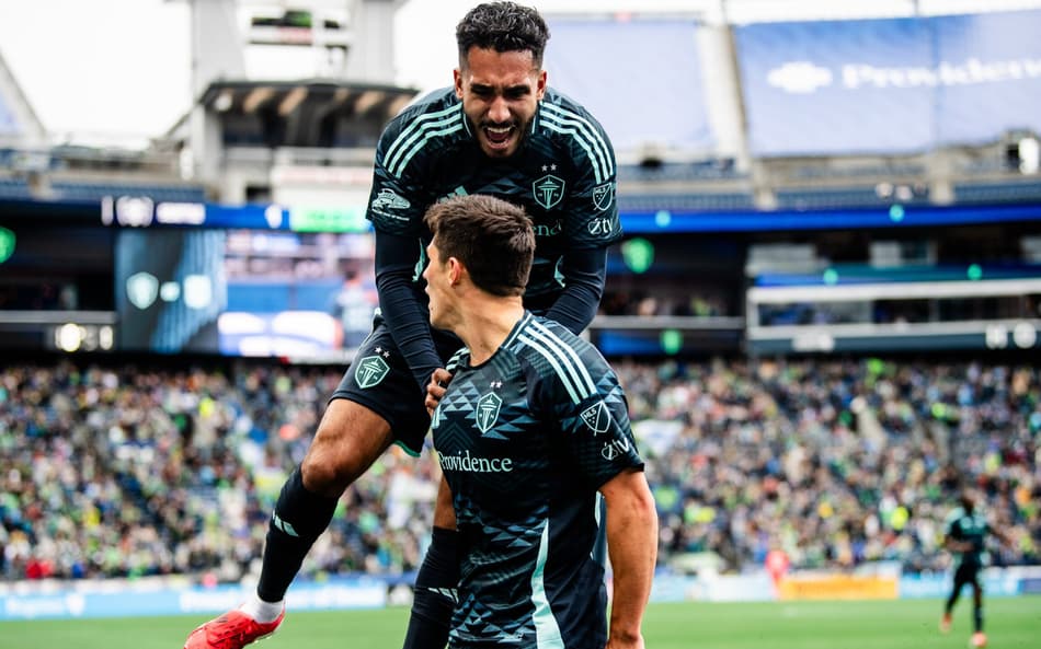 Sounders comemorando uma vitória (Foto: Divulgação/Seattle Sounders)