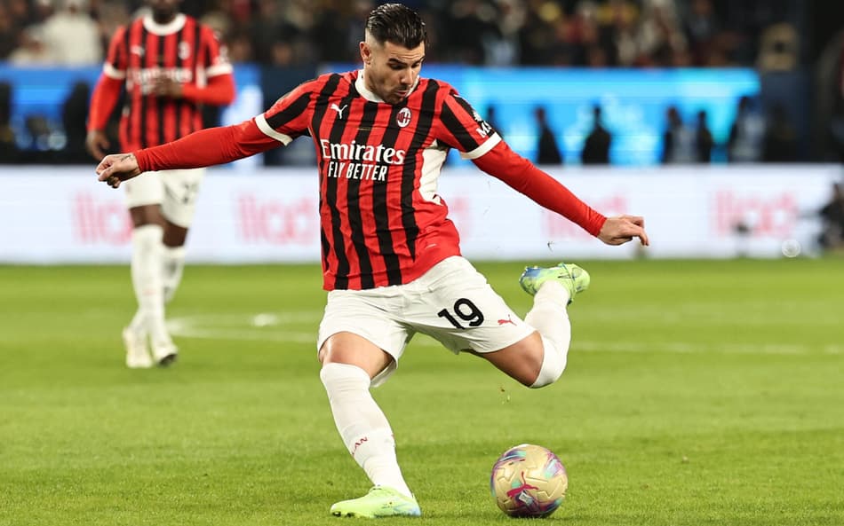 Theo Hernández, jogador do Milan