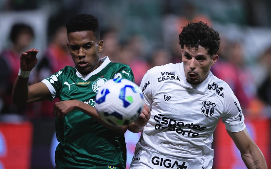 Rafael Ramos na partida entre Palmeiras e Ceará, pela Copa do Brasil (Foto: Ettore Chiereguini/AGIF)