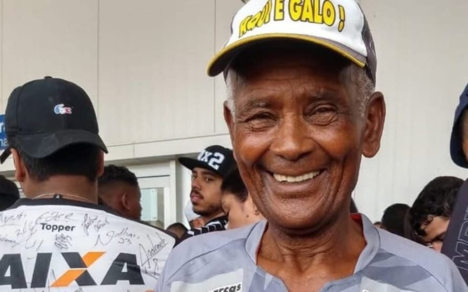 Seu Laerte torcedor do Atlético-MG (Foto: Reprodução / Atlético)