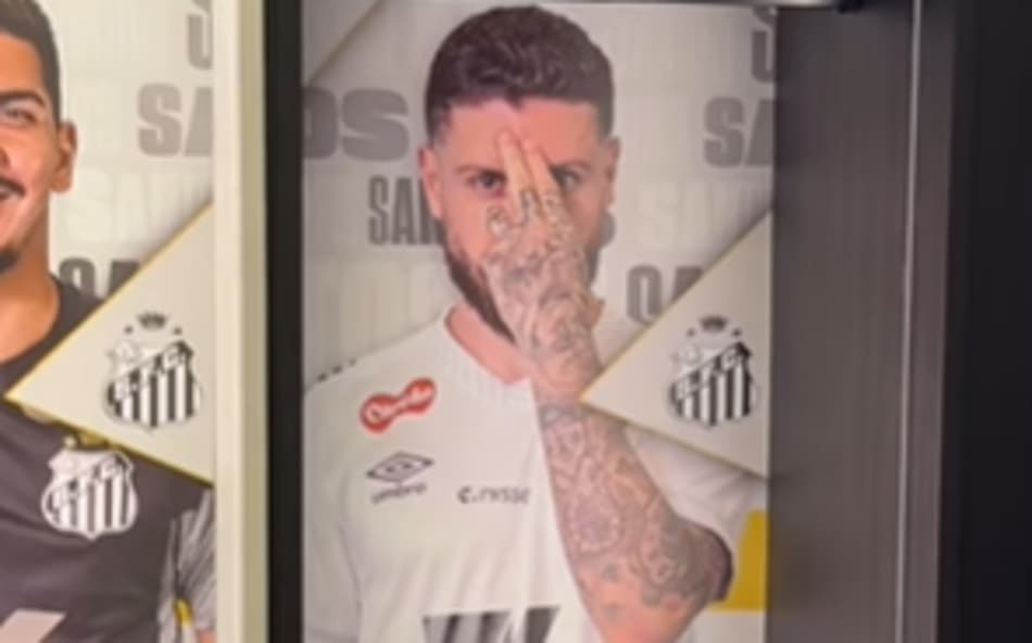 Divulgação armário vestiário Santos