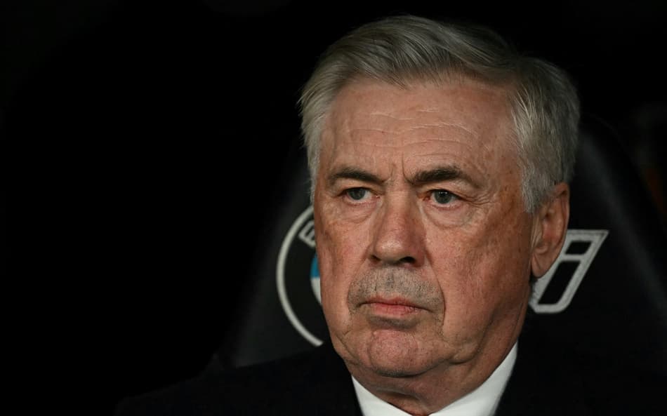 Carlo Ancelotti, comandante do Real Madrid (Foto: Javier Soriano/AFP)