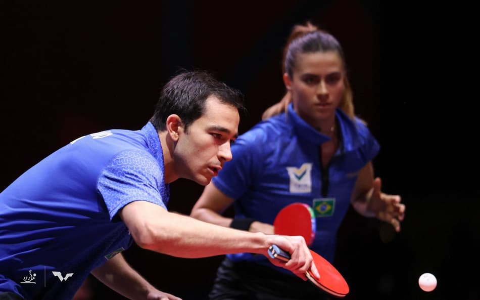 Hugo Calderano e Bruna Takahashi estão fora do torneio de duplas mistas