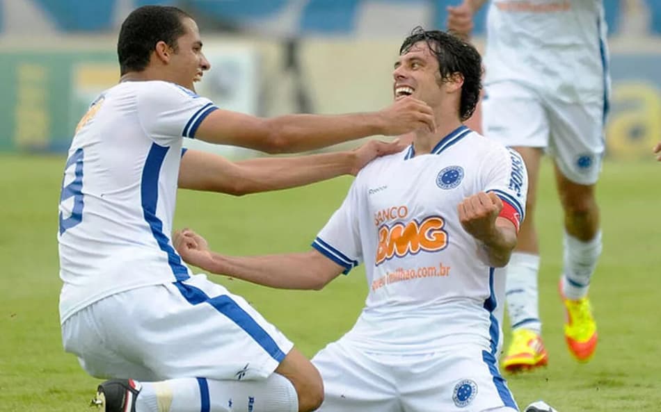 Cruzeiro 6 x 1 Atlético-MG - Brasileirão 2011