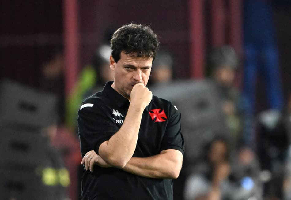 Fernando Diniz no jogo entre Vasco e Lanús