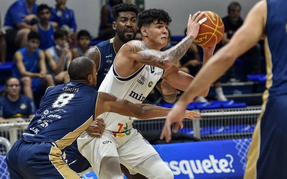 Gui Santos em ação durante jogo do Minas pelo NBB (Foto: Divulgação/Minas TC)