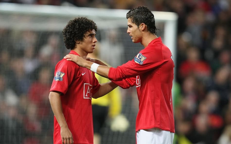 Rafael e Cristiano Ronaldo jogaram juntos no Manchester United (Foto: Chris Coleman/Manchester United)