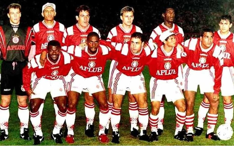Com um gol de Fabiano nos acréscimos, o Internacional tornou-se campeão gaúcho de 1997 após vencer por 1 a 0 o Gre-Nal da decisão.