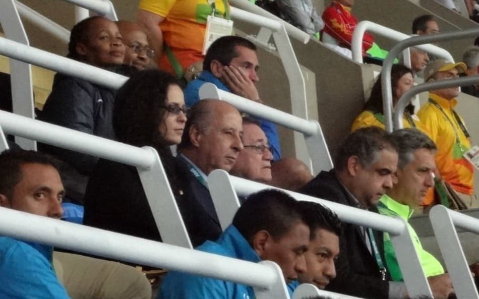 Marco Polo Del Nero e Coronel Nunes no Engenhão, assistindo à estreia da seleção feminina