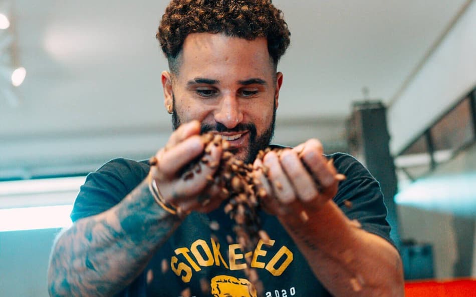 Surfista tem uma marca de café