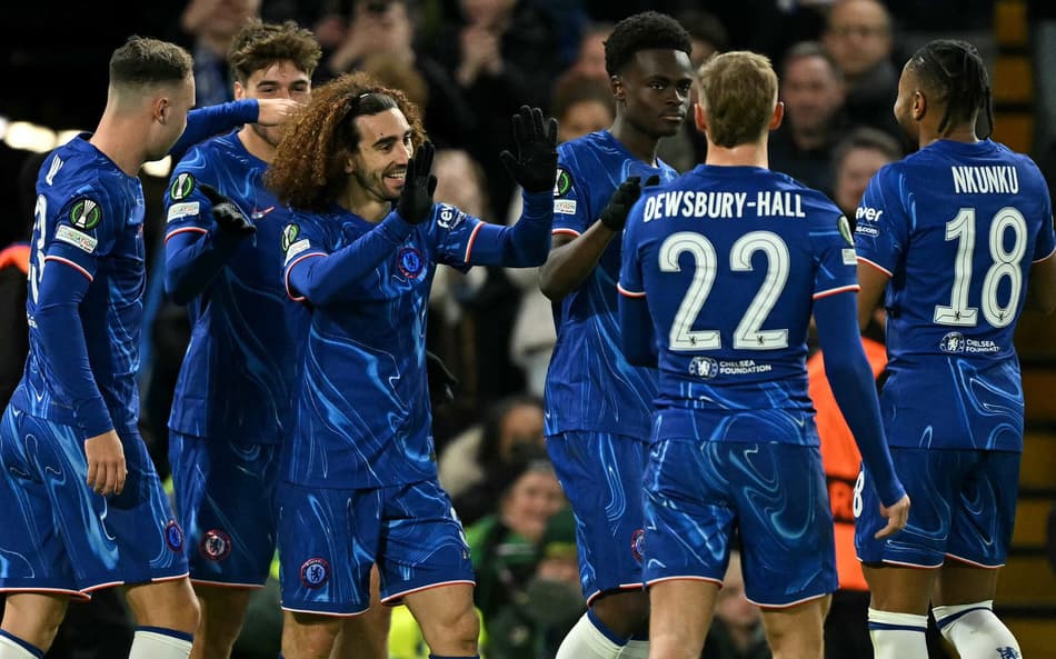 O Chelsea encara o Fulham pela Premier League (Foto: JUSTIN TALLIS / AFP)