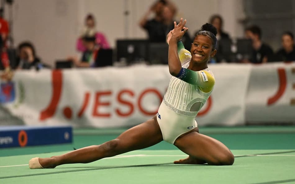 Aos 15 anos, Júlia Coutinho conquistou seu primeiro ouro em Copa do Mundo