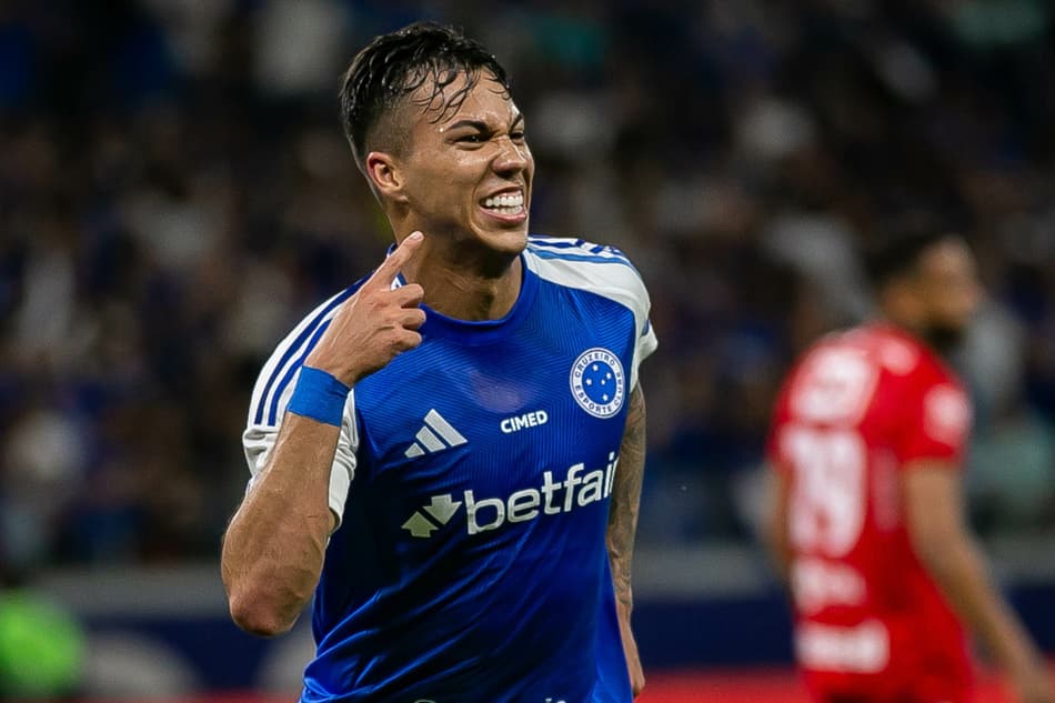 Kaio Jorge comemora gol no jogo do Cruzeiro contra o Vila Nova