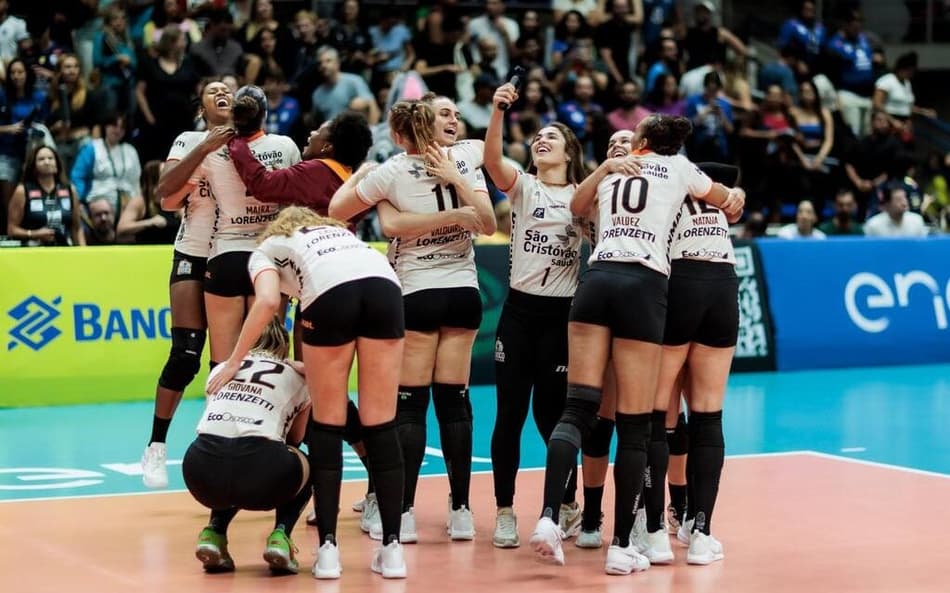 Osasco se tornou o segundo maior campeão da Superliga