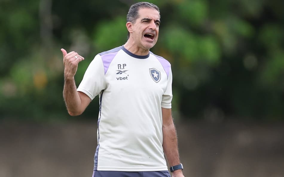 Renato Paiva, técnico do Botafogo
