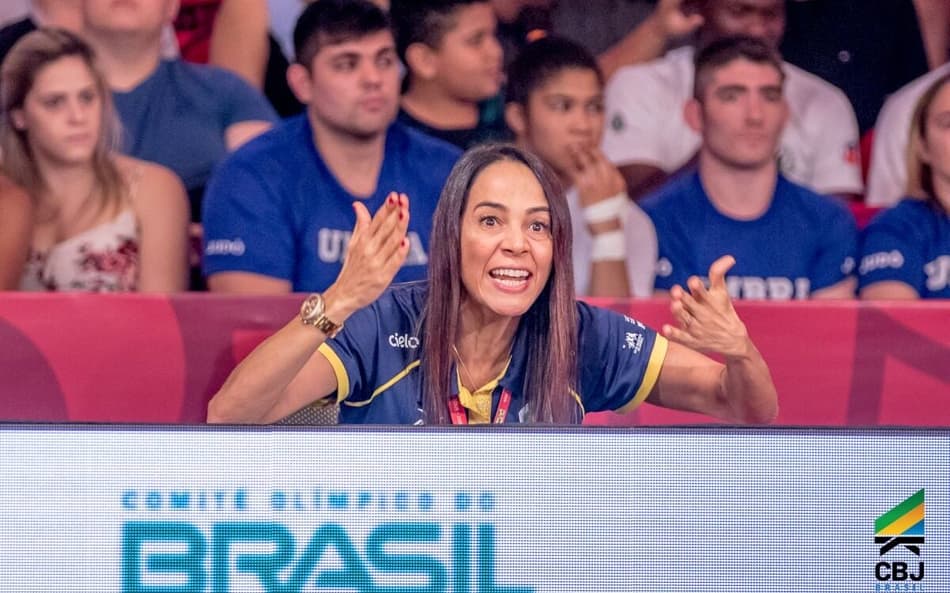 Rosicleia Campos foi treinadora da Seleção Brasileira até 2021