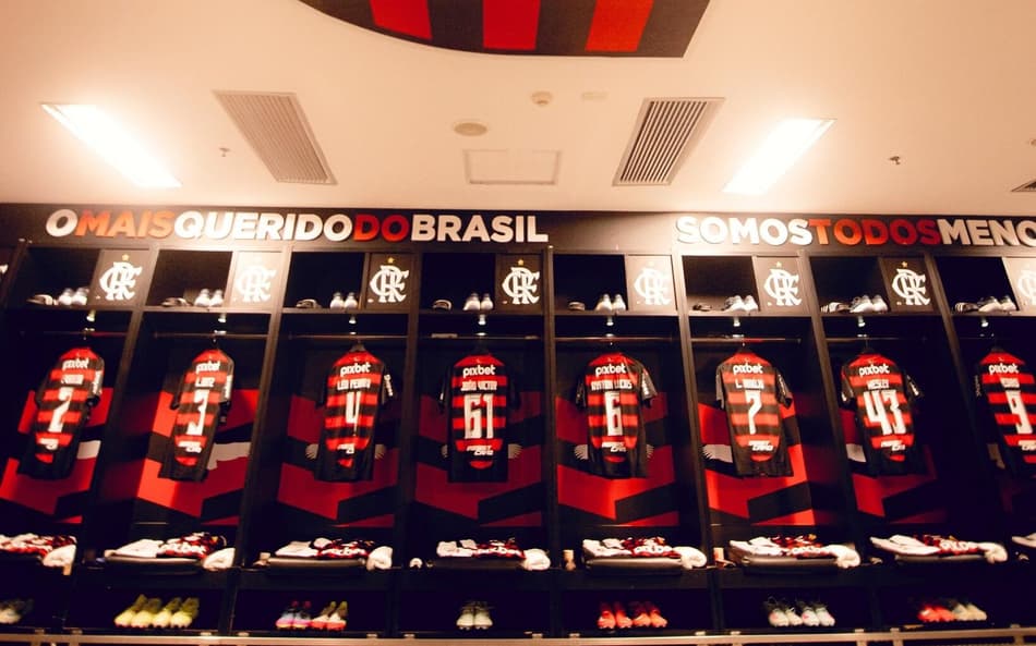 Vestiário do Flamengo no Maracanã (Foto: Adriano Fontes/Flamengo)