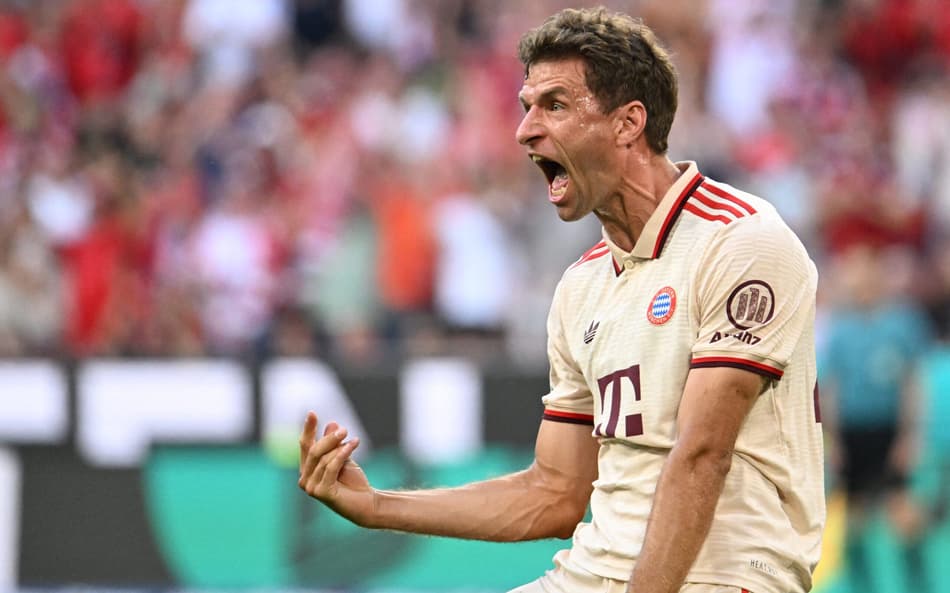 FBL-GER-BUNDESLIGA-BAYERN MUNICH-FREIBURG