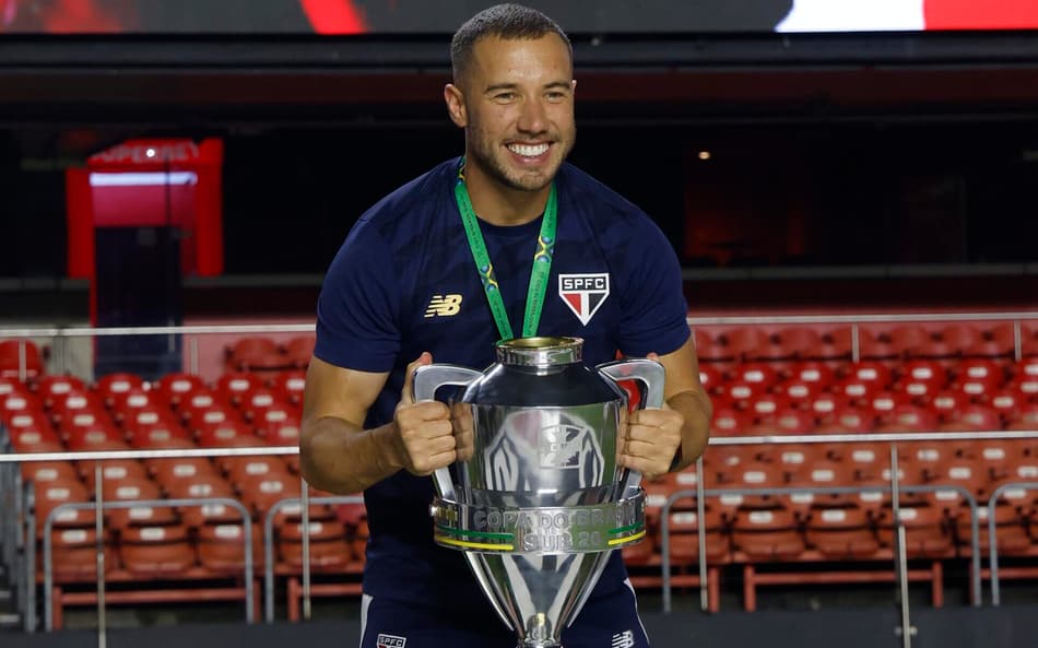 Allan Barcellos conquistou a Copa do Brasil sub-20 em 2024 com o São Paulo.