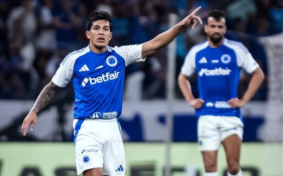 Volante Lucas Romero está perto de renovação com o Cruzeiro (Foto: Gustavo Aleixo/Cruzeiro)
