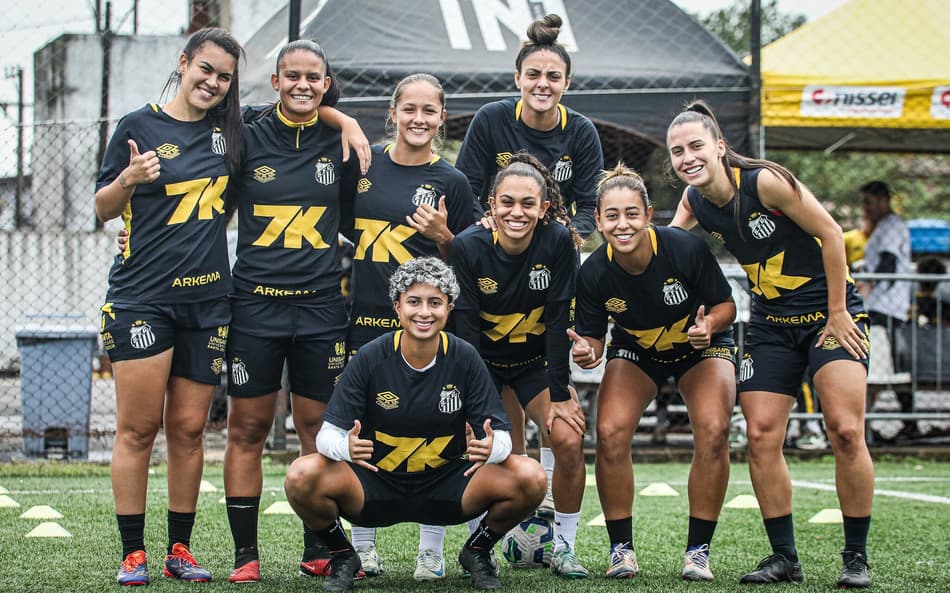 Sereias da Vila entram em campo neste sábado (Foto: Reinaldo Campos/ Santos FC)