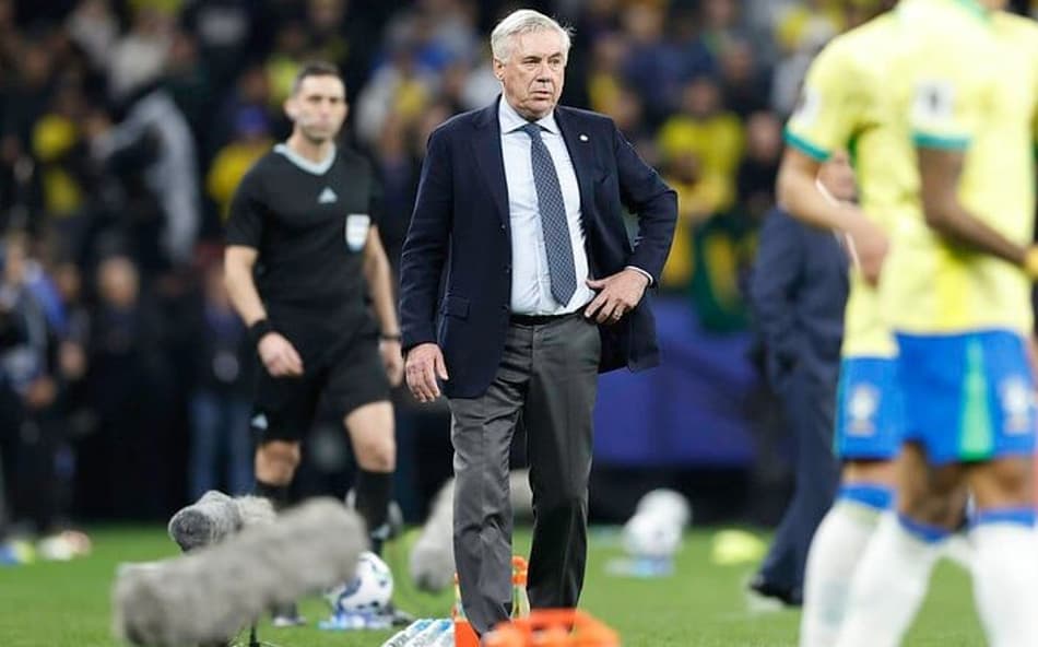 Ancelotti na vitória da Seleção Brasileira contra o Paraguai (Foto: @rafaelribeirorio I CBF)
