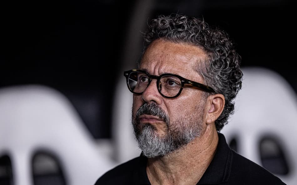 Cleber Xavier e elenco do Santos estão em recesso (Foto: Raul Baretta/ Santos FC)