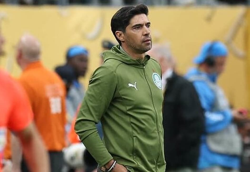 Abel admite frustração com empate, mas aprova entrega do Palmeiras: 'Sentimento de orgulho'