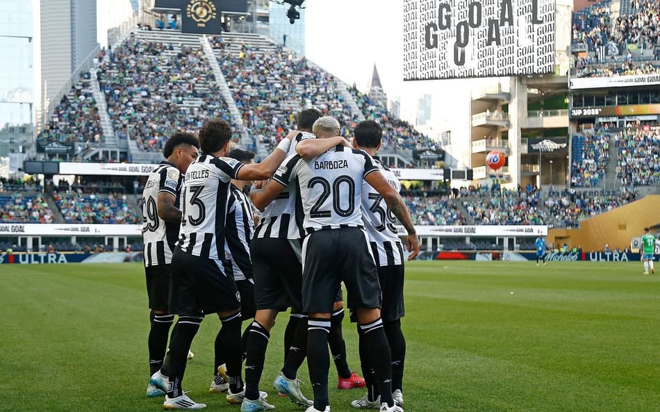 ANÁLISE: Botafogo vai ‘leve’ contra o PSG, mas com alerta ligado após susto