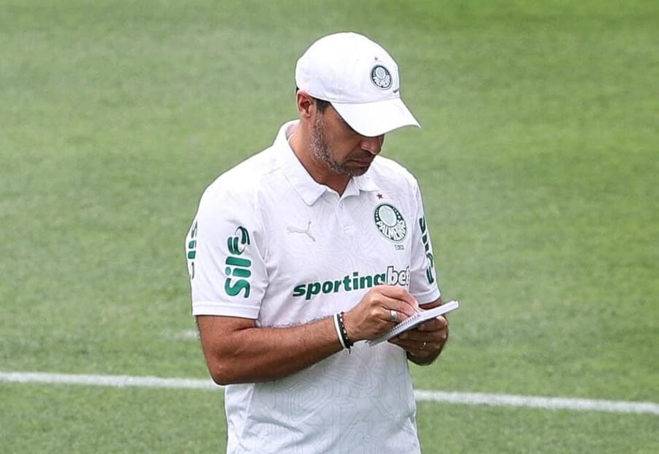 Abel foca nos detalhes e adota nova postura em treinamentos do Palmeiras
