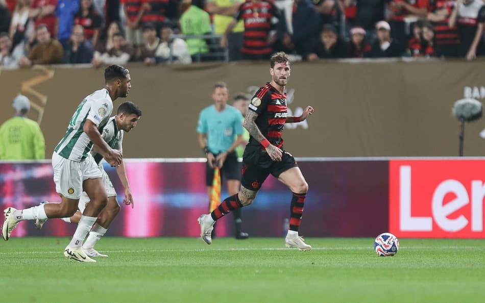 Léo Pereira elogia atitude do Flamengo na estreia: ‘Todo mundo de parabéns’