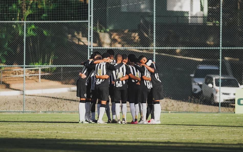 Time sub-20 do Atlético-MG (Foto: Luis Amaral/Atlético)
