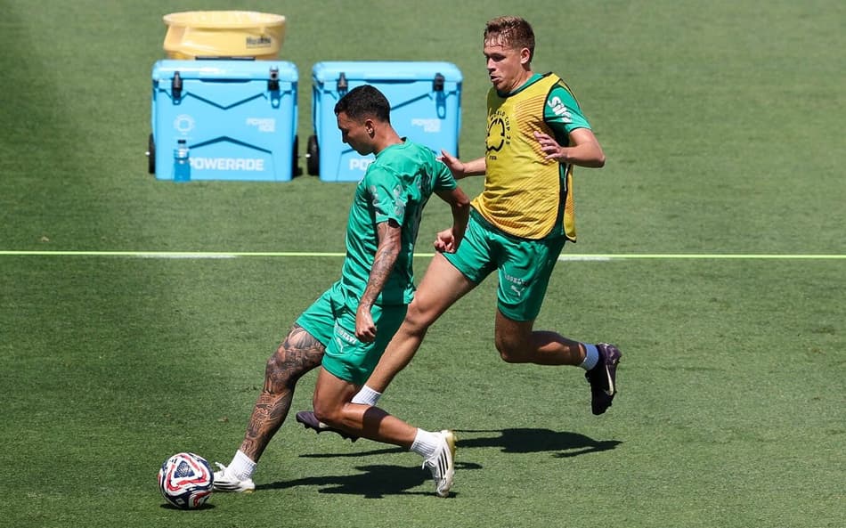 Thalys e Bruno Fuchs, do Palmeiras, durante treinamento, na Universidade da Carolina do Norte. Mundial de Clubes