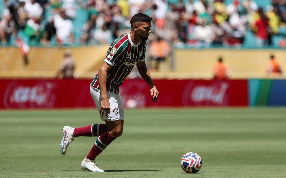 Ignácio foi eleito o melhor em campo (Foto: Lucas Merçon / Fluminense FC)