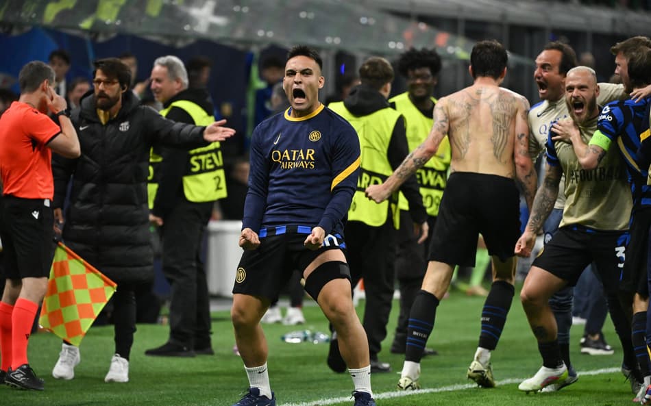 Lautaro Martínez comemora gol da Inter de Milão contra o Barcelona (Foto: Piero Cruciatti/AFP)