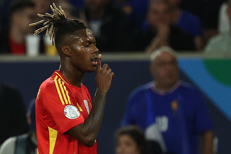 Nico Williams comemora gol pela Espanha contra a França (Foto: Franck Fife/AFP)
