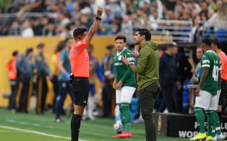 Abel Ferreira cartão Mundial