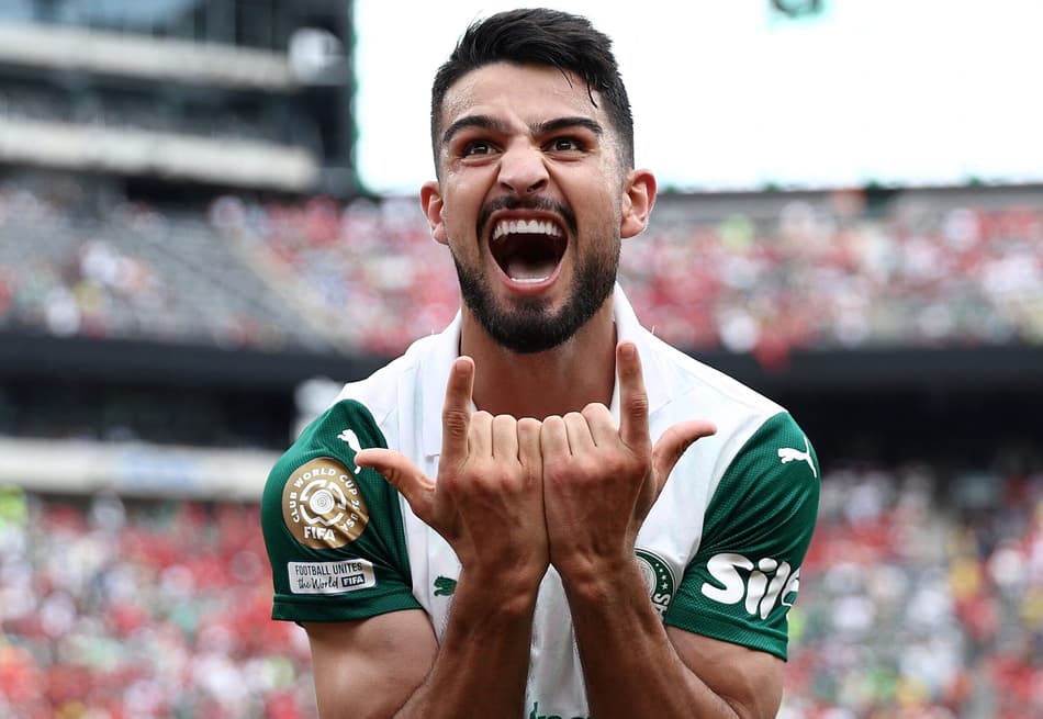 Flaco López comemora seu gol pelo Palmeiras contra o Al-Ahly no Mundial (Foto: FRANCK FIFE / AFP)