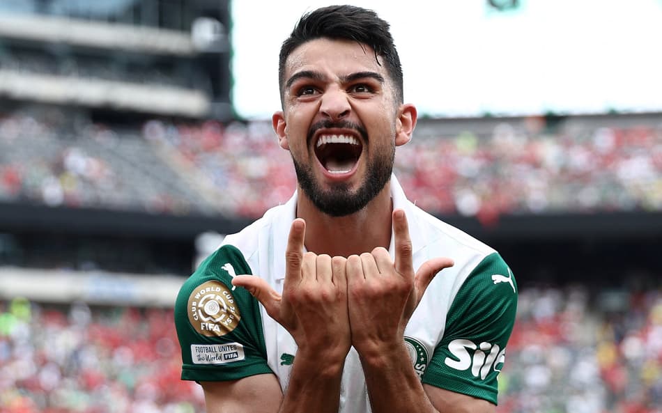Flaco López comemora seu gol pelo Palmeiras contra o Al-Ahly no Mundial (Foto: FRANCK FIFE / AFP)
