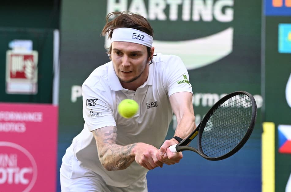 Nas quartas, Alexander Bublik derrotou o tcheco Tomas Machac (Foto: CARMEN JASPERSEN / AFP)